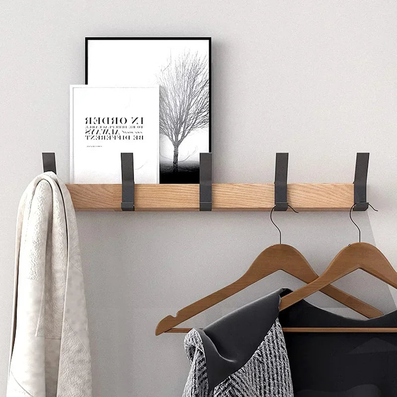 Houten Elegantie | Stijlvolle Wandkapstok Met Plank En Kapstokhaken