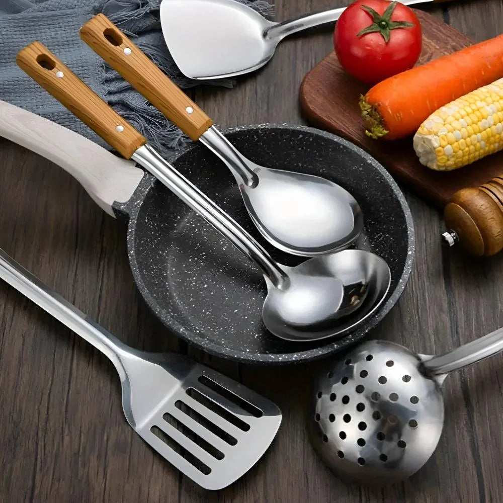 Cendura | Duurzame Comfortabele Roestvrijstalen Keukengerei Set met Houten Handvatten