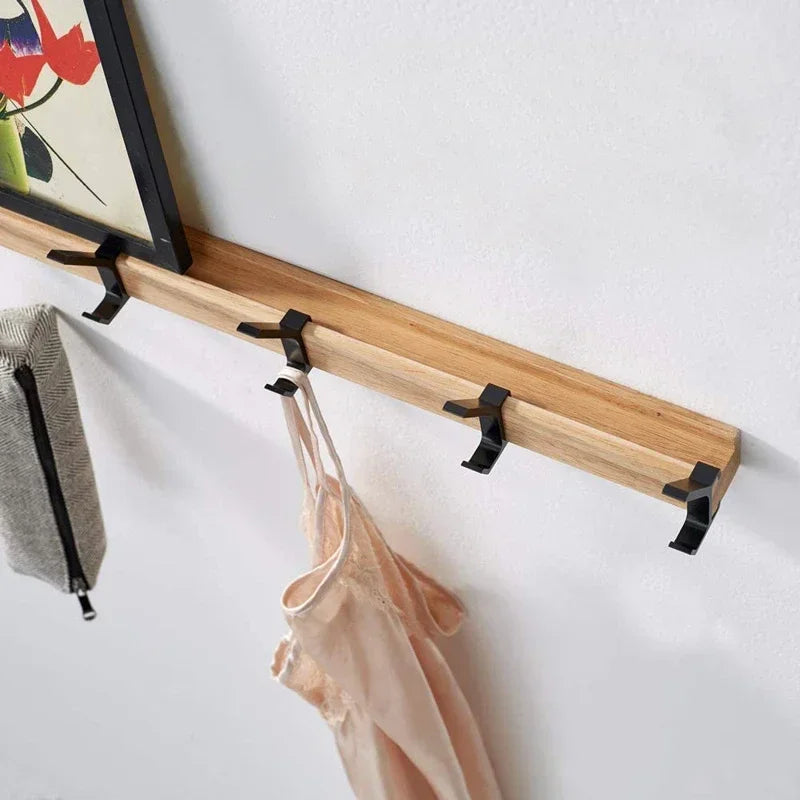 Houten Elegantie | Stijlvolle Wandkapstok Met Plank En Kapstokhaken