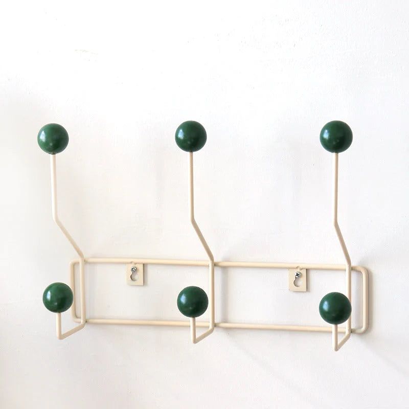 Nordivo | Minimalistische ijzeren wandkapstok met houten accenten