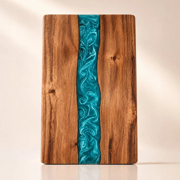 Turquoise Stream | Stijlvolle Functionele Houten Snijplank met Epoxyhars Inleg